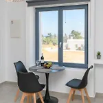 Sunny & Blue Lägenhet *