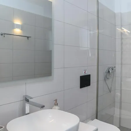 Apartment Sunny & Blue Parasporos