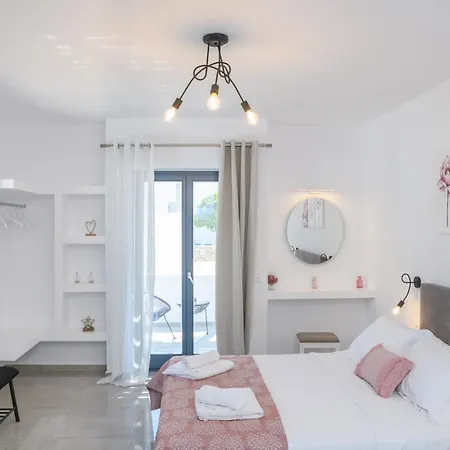 Sunny & Blue Apartment Parasporos