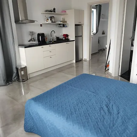 Apartment Sunny & Blue Parasporos