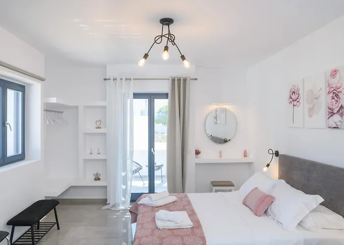 Sunny & Blue 아파트 파라스포로